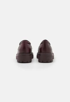 Geox Iridea - Scarpe Senza Lacci - Wine -Geox Offerte Negozio 0841a29226f6481a8f300e9929f052df