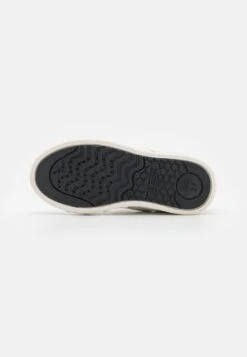 Geox Skylin Girl Light UpSneakers BasseWhite/Light Pink Bambini Sneakers GE113D0IC-A11 -Geox Offerte Negozio 0a52bac0cc2b41e28fefba26a3b2d1ff