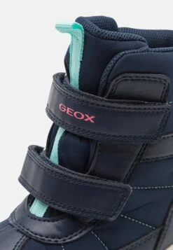 Geox Willaboom GirlStivali Da Neve Navy Bambini Stivali GE113K02O-K11 -Geox Offerte Negozio 1d1f1444485146b49bf3d0e6aee867ef