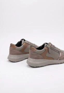 Geox D Alleniee BSneakers BasseBrown Donna Sneakers GE111A1BR-B11 -Geox Offerte Negozio 1ee8caa6fc1041559aba9ba573086aa7