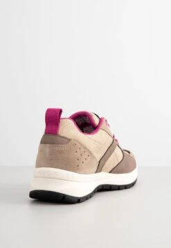 Geox BraiesSneakers BasseLt Taupe Donna Sneakers ZZO1CYU10-B00 7 Geox BraiesSneakers BasseLt Taupe Donna Sneakers ZZO1CYU10-B00 -Geox Offerte Negozio 1f7f279dea1345b1953376fd4653e18e