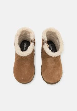 Geox Macchia UnisexScarpe Primi PassiWhisky Bambini Stivali GE116I006-B11 -Geox Offerte Negozio 2c1c572706d94d2ca93e14ed6e359a22