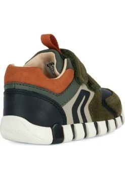 Geox B Iupidoo UnisexSneakers BasseDark Green Black Bambini Scarpe Neonato GE116D032-M11 -Geox Offerte Negozio 40ab5ae30f9a4a9d92676f4f3c4c6970