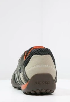 Geox Uomo Snake - Sneakers Basse - Dark Grey -Geox Offerte Negozio 42aa56576c074ed188076b7aacbe0ee5