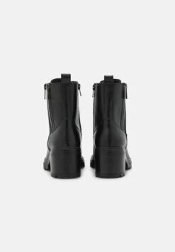 Geox DamianaStivaletti StringatiBlack Donna Stivaletti GE111N08V-Q11 -Geox Offerte Negozio 4851a543beea43c58835ecb9f84a12e1