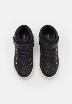 Geox Skylin Girl Light UpSneakers AlteBlack/Dark Pink Bambini Sneakers GE113D0I0-Q11 -Geox Offerte Negozio 51de733f1b324b62a51f90b1731b1679