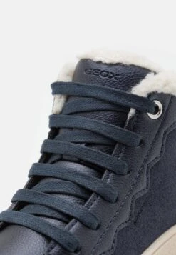 Geox Theleven Girl BabxStivaletti StringatiDark Navy Bambini Stivali GE113I05A-K11 -Geox Offerte Negozio 607f3c4e010a44e2858ea389c3da6f69