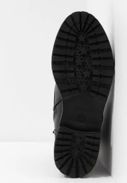 Geox HoaraStivaletti StringatiBlack Donna Stivaletti GE111N041-Q11 -Geox Offerte Negozio 63e6a06317004823bad0077ee524f51b