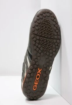 Geox Snake - Scarpe Senza Lacci - Dark Grey -Geox Offerte Negozio 6d26514c4743453ba0c5ed215f2122dc