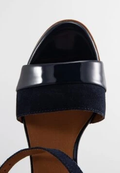 Geox New Marykarmen - Sandali - Navy -Geox Offerte Negozio 6fd1c2a95ce045ca8302ca8fc34f2508