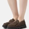 Geox VildeScarpe Senza LacciDark Brown Donna Scarpe Piatte GE111E07R-O11