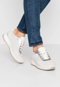 Geox TabelyaSneakers BasseOffwhite/White Donna Sneakers GE111A0FT-A11