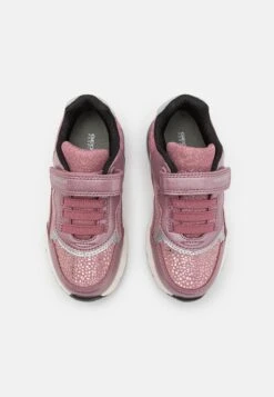 Geox Spaceclub Girl Light UpSneakers BasseDark Pink/Silver Bambini Sneakers GE113D0I1-J11 -Geox Offerte Negozio 8a370b54a1c7418b8b9020c3f054e203