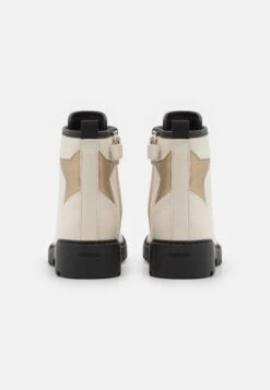 Geox Casey GirlStivaletti StringatiLight Ivory/Platinum Bambini Stivali GE113I02G-A11 -Geox Offerte Negozio 8e877fb743c14a5b8a5c7c40aafb8c0b