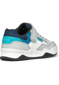 Geox J Perth B E Tumb Gbk Sneakers BasseLight Grey Light Blue Bambini Sneakers ZZO27D947-C11 -Geox Offerte Negozio 90131266cef64bf498ed3812adcc7a6e