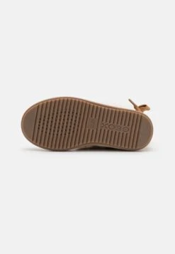 Geox Rebecca Girl WpfStivali Da Neve Whisky Bambini Stivali GE113I055-B11 -Geox Offerte Negozio 9921f9d224db4943beb9df24baec4a63