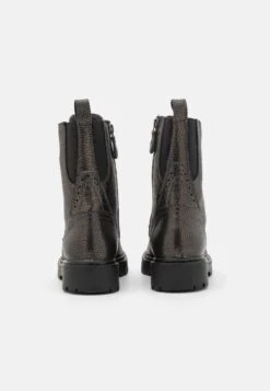 Geox Bleyze - Stivaletti Stringati - Gun -Geox Offerte Negozio 9eb0897cb17c41e6b9d7021b7a36ed71