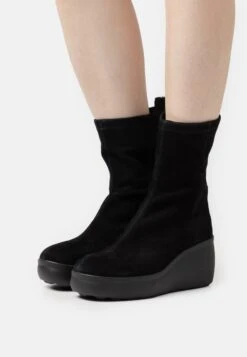 Geox SphericaStivaletti Con PlateauBlack Donna Stivaletti GE111N0BB-Q11