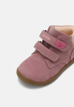 Geox Macchia GirlScarpe Primi PassiDark Pink Bambini Scarpe Neonato GE113I02R-J11 -Geox Offerte Negozio a66f0e81cab14d9bbb9bb777bdd9b3d7