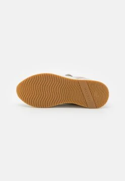 Geox Kency - Sneakers Basse - Papyrus/Light Gold -Geox Offerte Negozio aab8775aeb6c41d08900be7ca798fd07