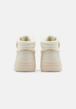 Geox J Washiba UnisexSneakers AlteLight Ivory Bambini Sneakers GE116D02Y-A11 8 Geox J Washiba UnisexSneakers AlteLight Ivory Bambini Sneakers GE116D02Y-A11 -Geox Offerte Negozio ad2086f922b5428f851f4514beb37e18