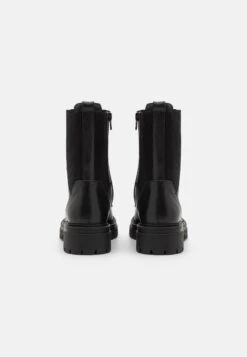 Geox IrideaStivali Da Neve Black Donna Stivali GE111X02Y-Q11 -Geox Offerte Negozio b152110dd97045d191ec8dd2af05bf2d