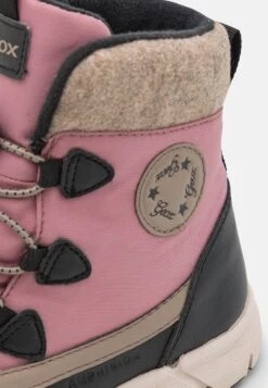 Geox Flexyper Girl Stivali Da Neve Black/Dark Pink Bambini Stivali GE113K02F-J11 -Geox Offerte Negozio b47583a2752c467eb61ba5f980e6656e