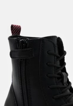 Geox Eclair Girl - Stivaletti Stringati - Black -Geox Offerte Negozio bc9920190ac34d6f87b3a0b2ee58135e