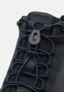 Geox AbxStivaletti StringatiNavy Uomo Stivaletti/Stivali GE112K04K-K11 -Geox Offerte Negozio c4a0ee4facff41f29263db200ca38f12