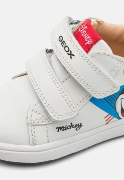 Geox Disney Classic Mickey Mouse Biglia UnisexSneakers AlteWhite/Multi-Coloured Bambini Sneakers GE116D035-A11 -Geox Offerte Negozio c4daabc30fbc4e34869a2420a001aa0d