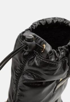 Geox Adelhide Girl AbStivali Da Neve Black/Gold Bambini Stivali GE113K02J-Q11 11 Geox Adelhide Girl AbStivali Da Neve Black/Gold Bambini Stivali GE113K02J-Q11 -Geox Offerte Negozio c521708a989c45289ce534dda7cf1ef1