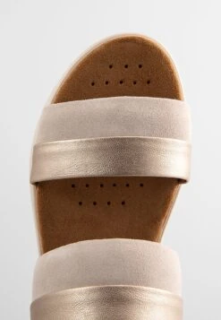 Geox Dandra SandaliLt Gold Off White Donna Sandali ZZO1VS743-F00 9 Geox Dandra SandaliLt Gold Off White Donna Sandali ZZO1VS743-F00 -Geox Offerte Negozio c937268ebb5d40aeb4af50e08a64ee53