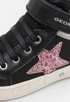 Geox Skylin Girl Light UpSneakers AlteBlack/Dark Pink Bambini Sneakers GE113D0I0-Q11 -Geox Offerte Negozio e034875112e443e68f7fa25960e56306