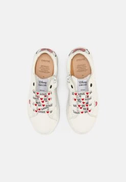 Geox Disney Minnie Mouse Kathe GirlSneakers BasseWhite/Red Bambini Sneakers GE113D0CX-A11 9 Geox Disney Minnie Mouse Kathe GirlSneakers BasseWhite/Red Bambini Sneakers GE113D0CX-A11 -Geox Offerte Negozio e22443b49cb540518c575f8a0e7fe8d7