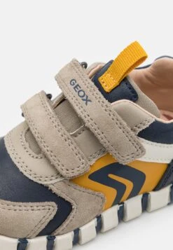 Geox B Iupidoo UnisexSneakers BasseSand/Navy Bambini Scarpe Neonato GE116D032-B11 -Geox Offerte Negozio f36e5173aee249e780ca70e09044a99b