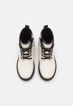 Geox Casey GirlStivaletti StringatiLight Ivory/Platinum Bambini Stivali GE113I02G-A11 -Geox Offerte Negozio f9937dc5adf6463590e95d991b0f3e2f